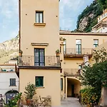 Amalfi Resort 4*