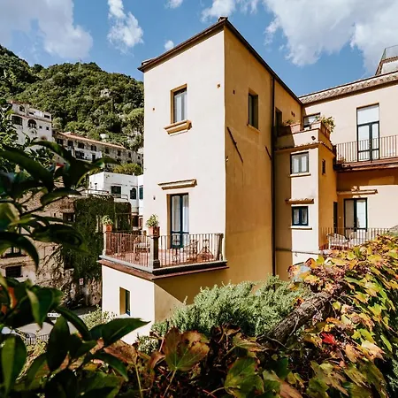 Amalfi Resort Bed & Breakfast