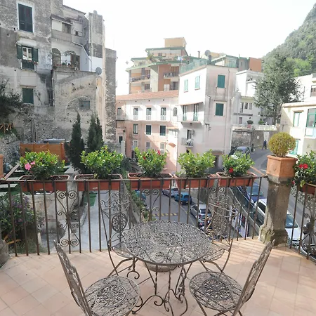 Frühstückspension Amalfi Resort 2*