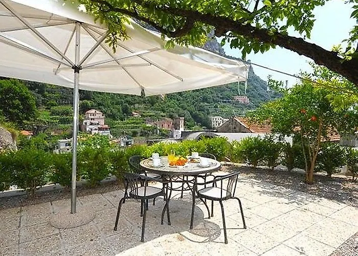 Amalfi Resort Bed & Breakfast 4*
