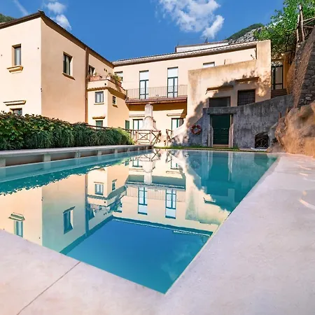 Amalfi Resort Bed & Breakfast