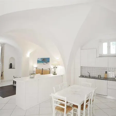 阿玛尔菲度假村 4*